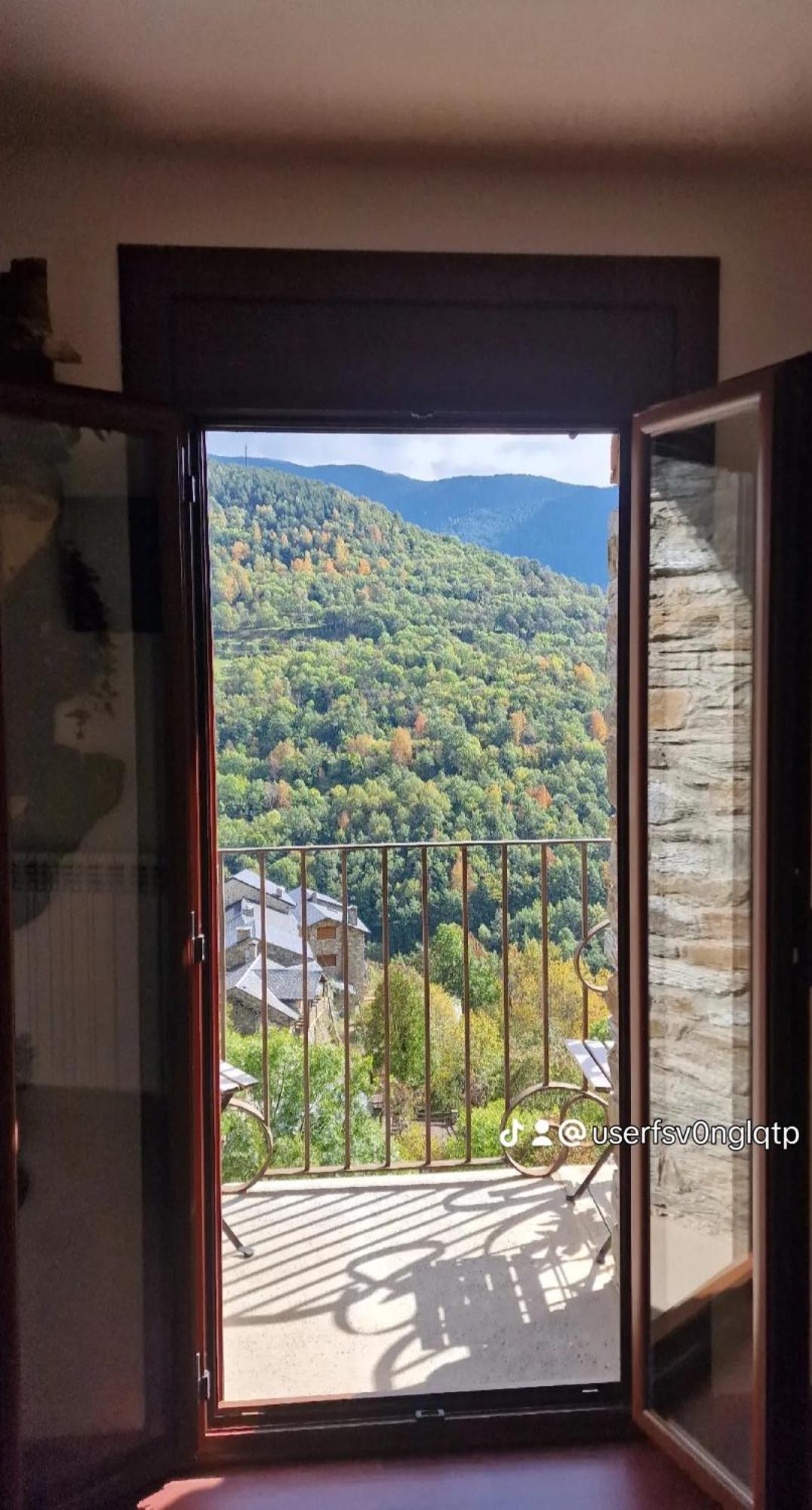 ホテル Rural L'Ortiga Blanca ケラルブス エクステリア 写真