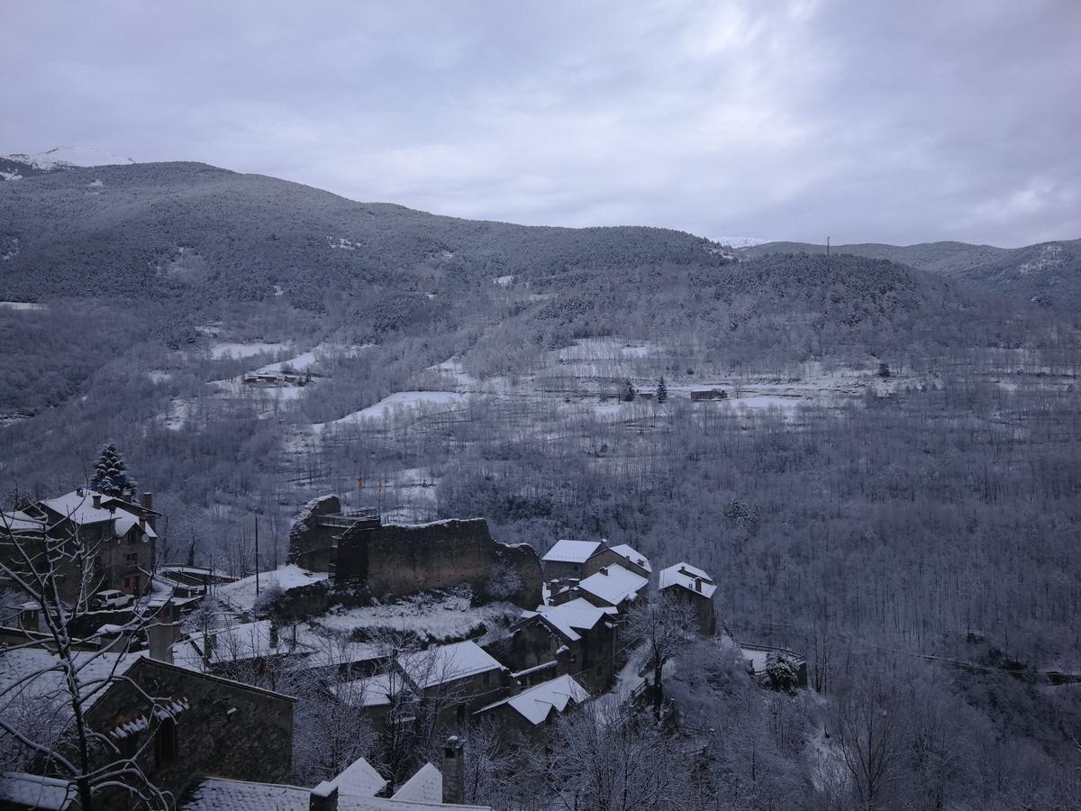 ホテル Rural L'Ortiga Blanca ケラルブス エクステリア 写真